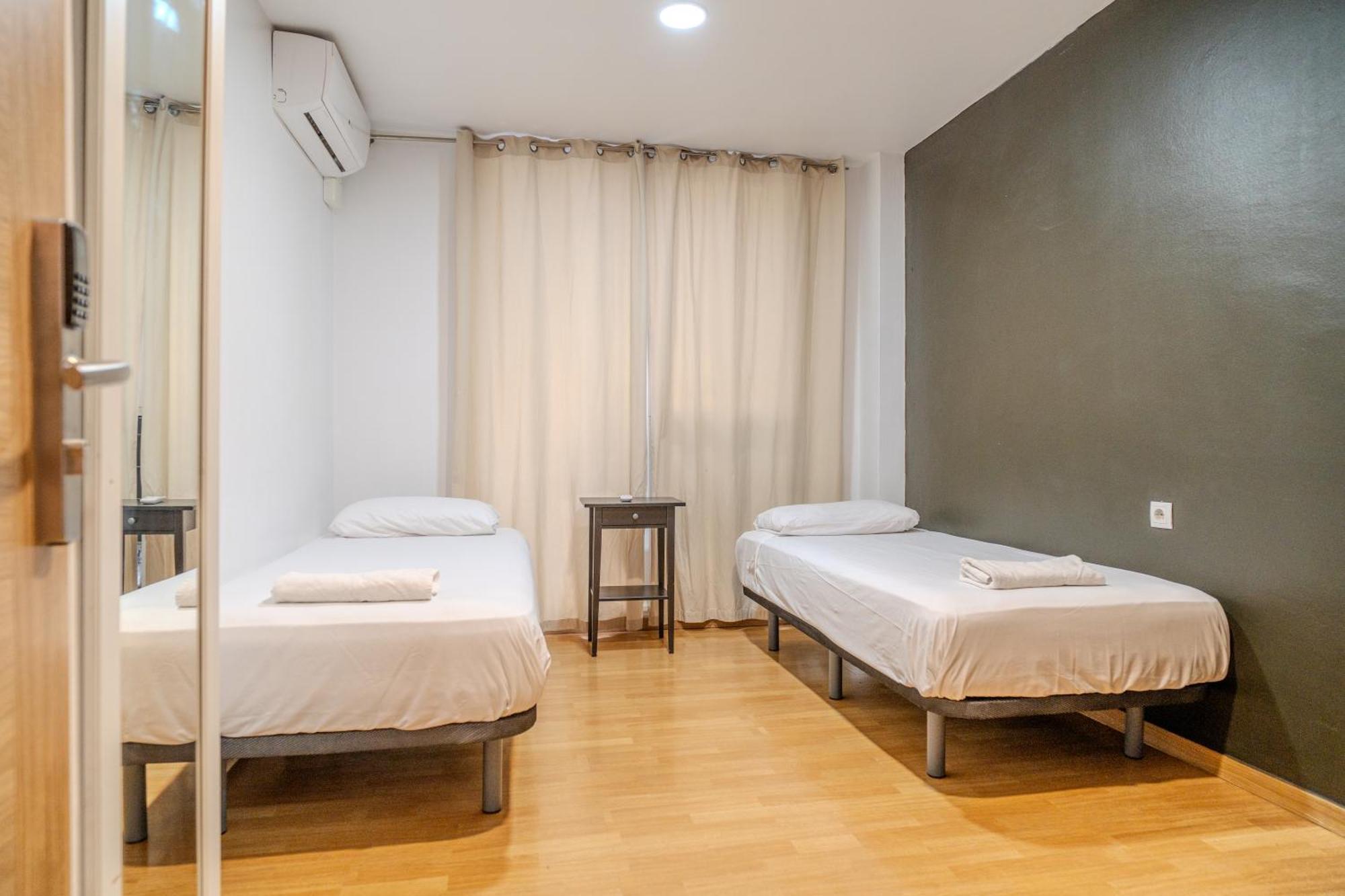 Holidaysbcn Rooms Barcelone Extérieur photo