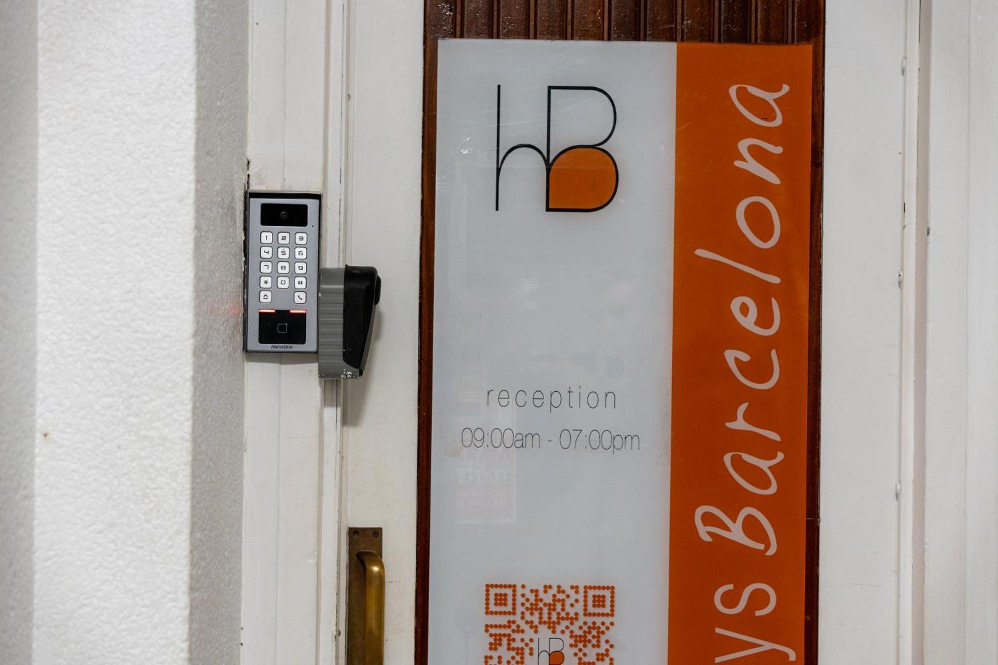 Holidaysbcn Rooms Barcelone Extérieur photo